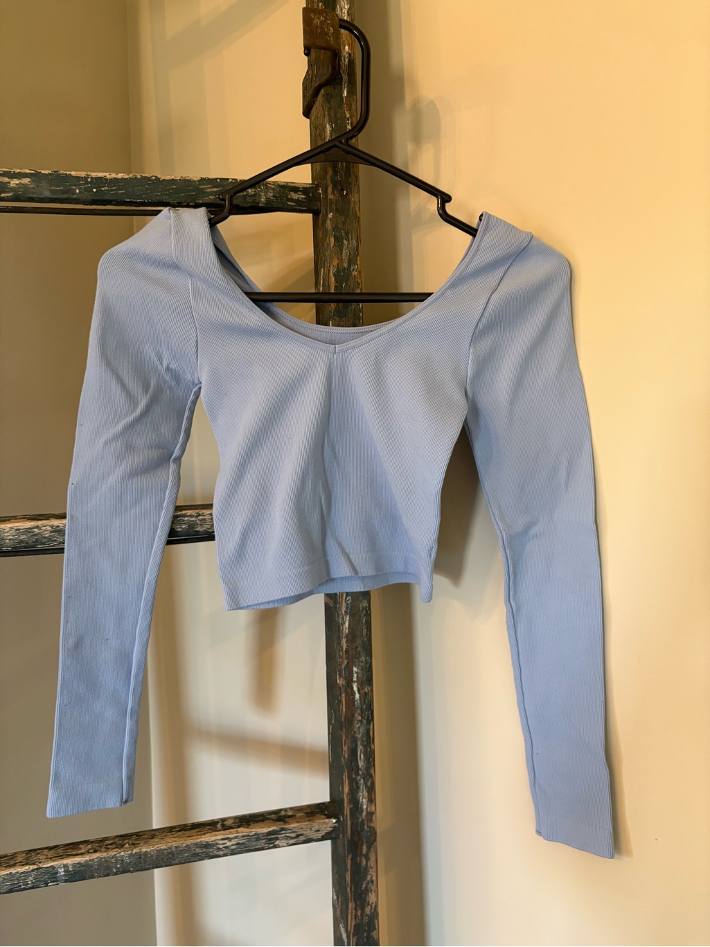 Aeropostale Light Blue Ribbed Long-Sleeve Cropped Top
